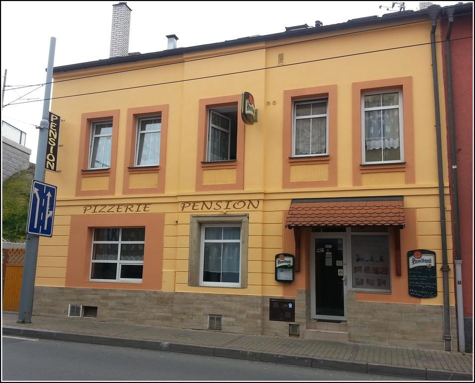 盘升安提卡酒店 比尔森 外观 照片
