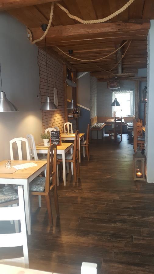 盘升安提卡酒店 比尔森 外观 照片
